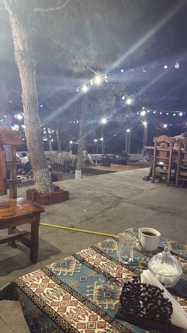 выездной ресторан кейтеринг: Kababci ve pover lazimdi.yeni gunesli 2 Qardas Restoran puba