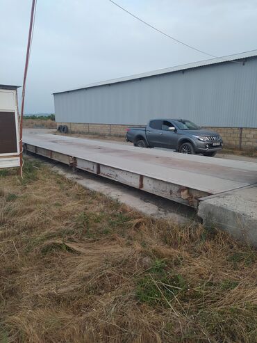 sklad üçün 20 futluq konteyner: Dəmir-beton (100t) avtomobil tərəziləri quraşdırmaqla