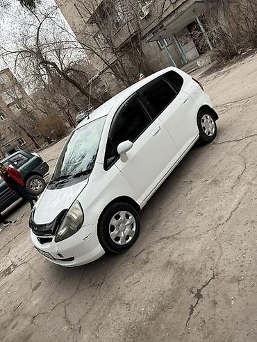 Honda: Honda Fit: 2002 г., 1.3 л, Автомат, Бензин, Хэтчбэк — 3