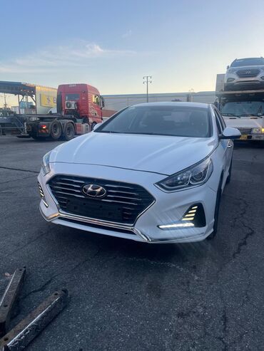 хундаи: Hyundai Sonata: 2018 г., 2 л, Газ