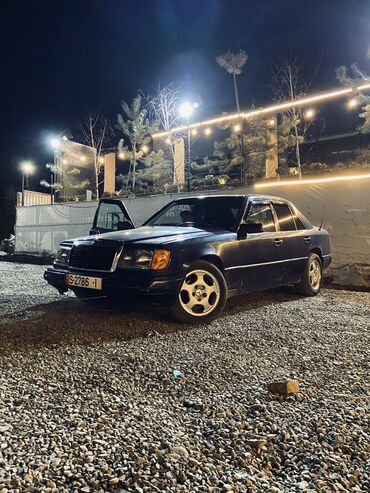 мерседес бенц с: Mercedes-Benz W124: 1988 г., 2 л, Механика, Бензин, Седан