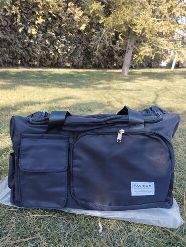 Другие аксессуары: Спортивная сумка для спортивной одежды и не только.Есть отдельный