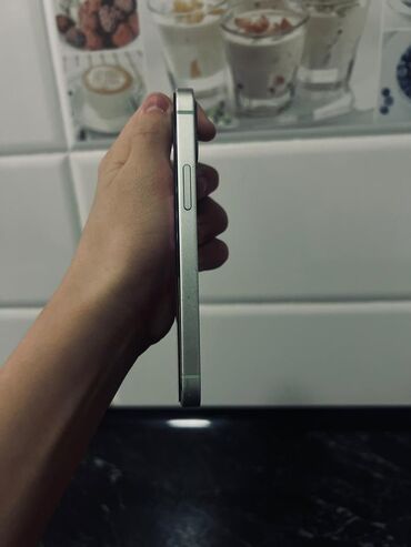 Apple iPhone: IPhone 12 mini, Б/у, 128 ГБ, Зеленый, Чехол, 82 % — 5