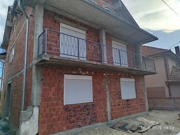 Građevinarstvo i rekonstrukcija: Izrada po meri i zelji kupca Razni modeli u ponudi Ugradnja — 9