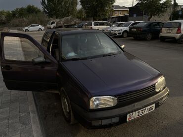 срочно продам авто в связи с переездом: Volkswagen Golf: 1992 г., 1.8 л, Бензин, Хэтчбэк
