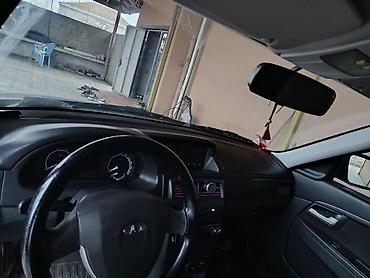 VAZ (LADA): VAZ (LADA) Priora: 1.6 l | 2014 il 309966 km Sedan — 3