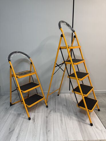 Складные стремянки-лестницы: Складная стремянка-лестница, Материал: Металл, Новый, Для дома, Высота: До 2 м — 10