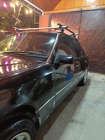 bmw e 38: Mercedes-Benz 200: 2 l | 1991 il Sedan — 3