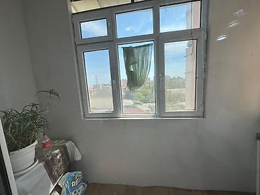 sovetskide kiraye evler: Əhmədli qəs. 204 saylı orta məktəb yanı 2 otağa düzəlmə Mənzil — 4