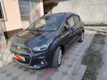 Chevrolet: Chevrolet Spark: 2016 г., 1 л, Вариатор, Бензин, Хэтчбэк