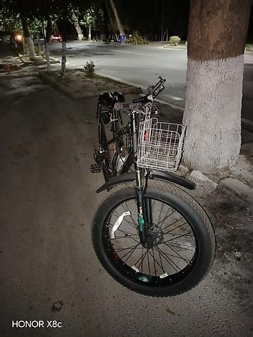 sport trenajor: Fatbike tipli elektrikli velosiped Xüsusiyyətlər: - Geniş “fat” — 3