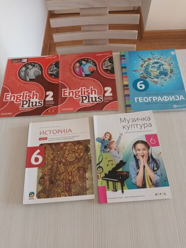 gijom muso komplet knjiga: Udzbenici za 6.razred.Sve knjige su veoma dobro ocuvane.Kupljene nove