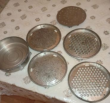 Аксессуары для кухни: Metal ələk/süzgəc və rəndə disk dəsti - Material: metal - Komplekt: 1 — 1