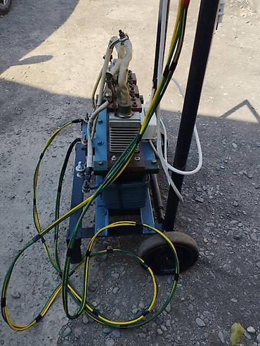 avatr 12: 1) Пуско-зарядное устройство на 220v. Выход - 12, 24 вольт. 15000 с — 3
