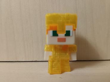 майнкрафт: Kinder Minecraft Qızıl Zırhlı Alex Fiquru — 1