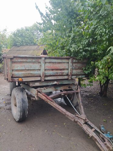 traktor mtz 80: T-40. Hec bir prablemi yoxdur aqreqalari ile birge verilir. Traktor