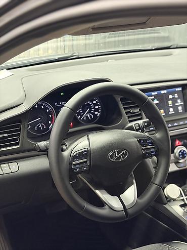 Hyundai: Hyundai Elantra: 2019 г., 2 л, Типтроник, Бензин, Седан — 6