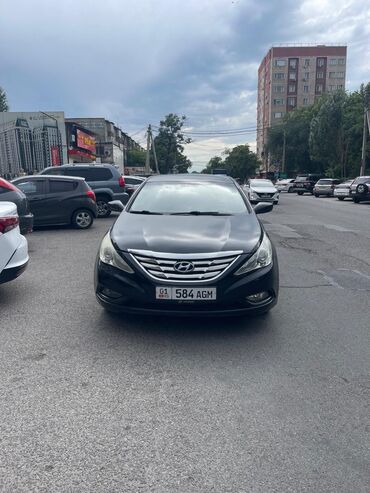 автомобиль фит: Hyundai Sonata: 2010 г., 2 л, Типтроник, Газ, Седан