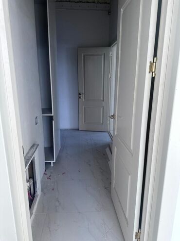 куплю дом в токмаке: 1 комната, 50 м², 3 этаж, Косметический ремонт