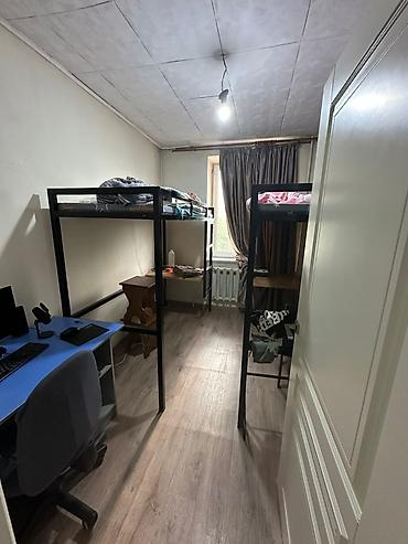 Продажа коттеджей и домов: Продаю дом район Кудайбергена по ул.Маданият . 2 этажа кирпичный, на 1 — 13