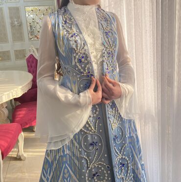 платье с вырезом: Национальные платья с Самого сердца Ташкента 😍❤️ Совершенно новые! За