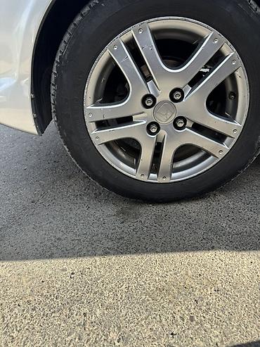 диски на хонду: Комплект из 4 легкосплавных дисков Honda с шинами. Характеристики: - — 3