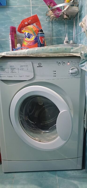 машинка матор: Кир жуучу машина Indesit, Колдонулган, Автомат, 5 кг чейин, Толук өлчөм