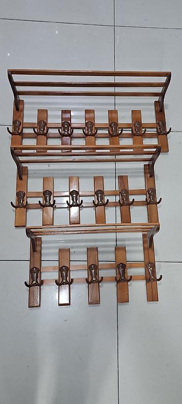 Ağacdan divar asılqanı – üst raflı model - Material: keyfiyyətli bərk