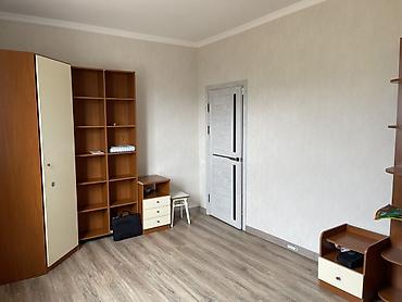 готовый домик под ключ: Двухэтажный дом с внешней отделкой, расположенный в живописном районе — 10