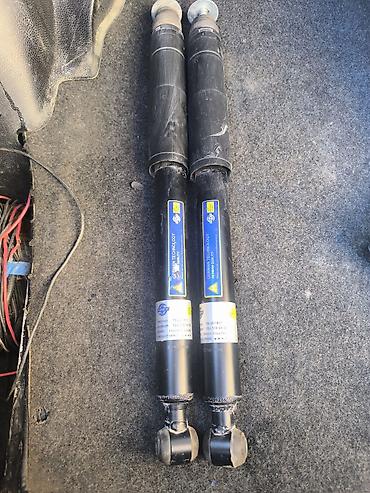 bmw e39 bufer: Məhsul: Arxa amortizatorlar (cüt), Bilstein Xüsusiyyətlər: - Brend — 1