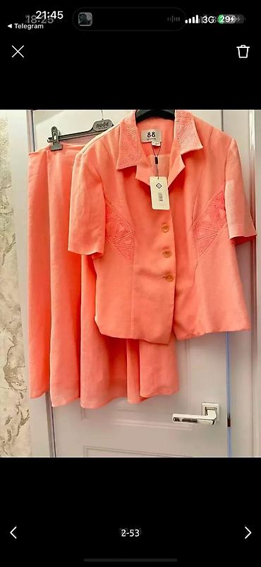 Костюмы с юбкой: Одежда женская покупала в Италии/Дубаи, размеры от 48 до 58, новое и — 41