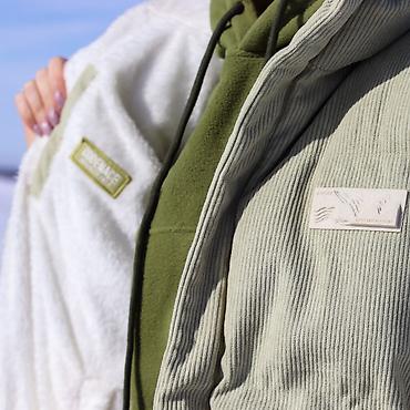 Пуховики и зимние куртки: Пуховик, Короткая модель, С мехом, Двусторонняя модель, Оверсайз, Все размеры — 7