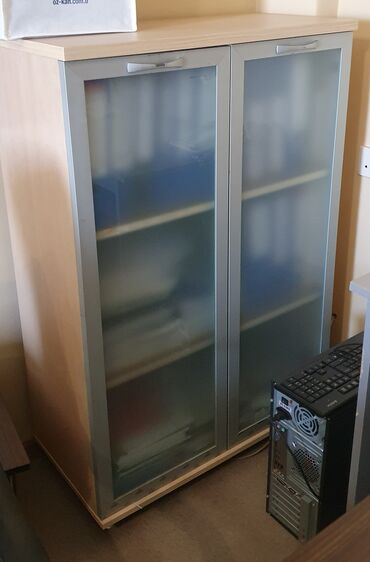 Ofis dəst mebeli: Ofis mebelləri dəsti Tərkibi: - Menecer/stolüstü iş masası – tünd — 5