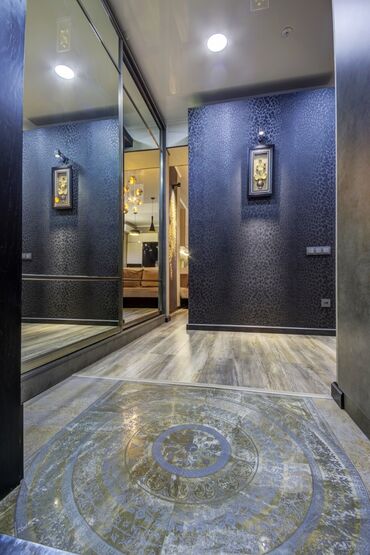 Посуточная аренда квартир: 2 комнаты, Душевая кабина, Постельное белье, Кондиционер — 13