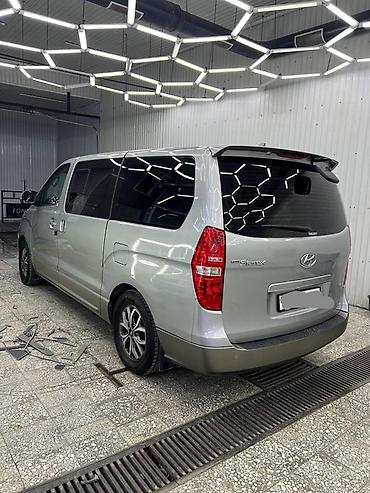 старекс 2: Hyundai H-1: 2019 г., 2.5 л, Автомат, Дизель, Минивэн — 2