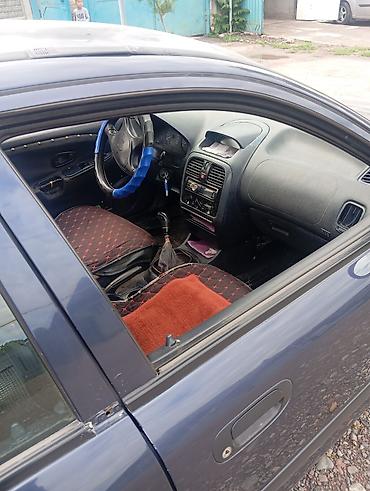 мицу биси: Mitsubishi Carisma: 2001 г., Седан — 5