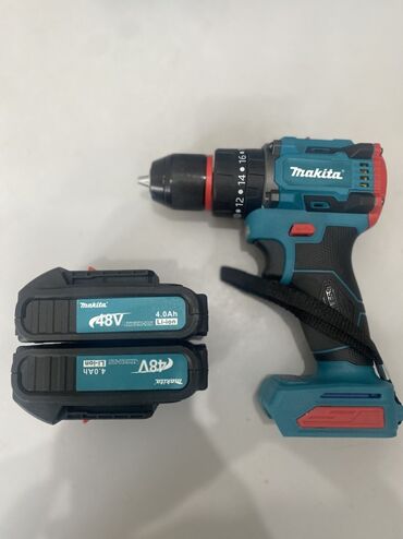 зарядка аккумулятора: Универсальный аккумуляторный шуруповерт Makita с двумя аккумуляторами