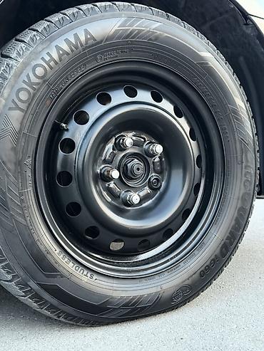 Honda: Honda Accord: 2005 г., Седан — 4