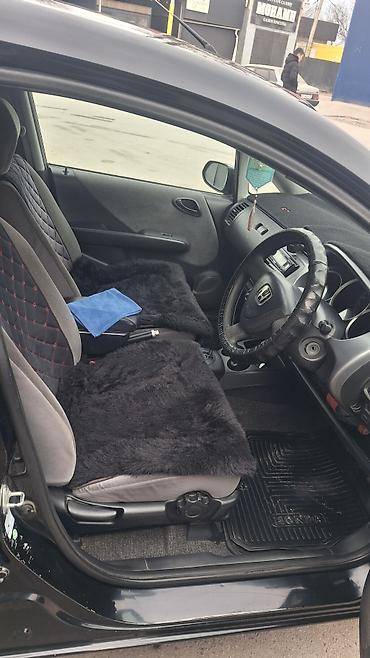 Honda: Honda Fit: 2003 г., 1.3 л, Вариатор, Бензин, Хэтчбэк — 8