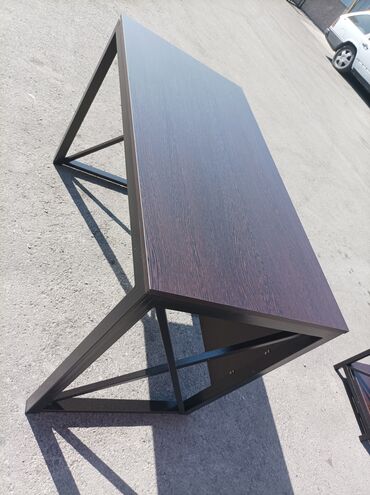 Другая мебель: Офисный стол с юбкой. Компьютерный стол. Письменный стол в наличии и — 6