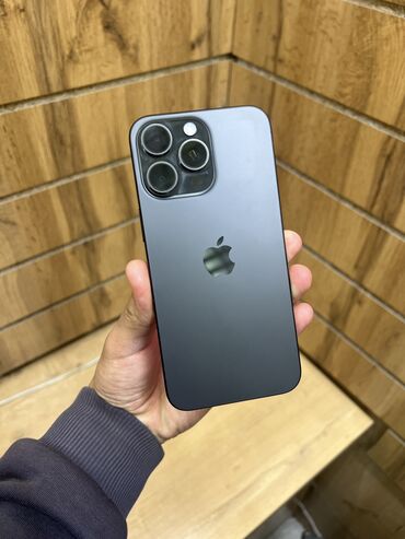 первый айфон: IPhone 15 Pro Max, Колдонулган, 256 ГБ, Black Titanium, Кулакчындар, Заряддоочу түзүлүш, Коргоочу айнек, 94 %