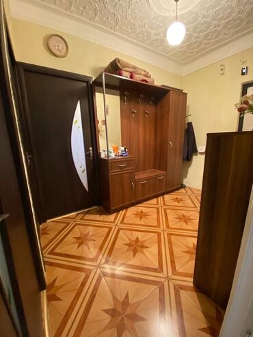 Шкафы: Шкаф в прихожей, Б/у, 4 двери, Распашной, Прямой шкаф, Азербайджан