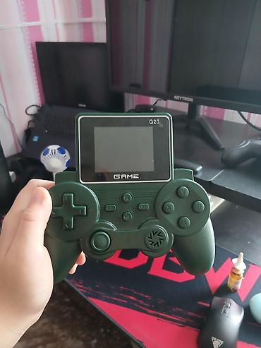 игровая консоль: Q20 portativ oyun konsolu (əl konsolu + idarəetmə) - Korpus: tünd — 1