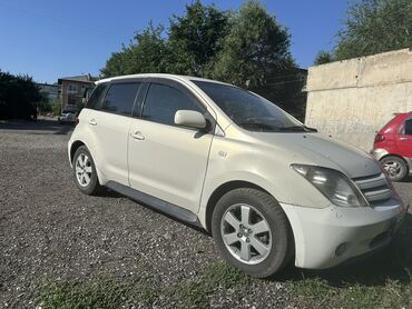 Toyota: Toyota ist: 2003 г., 1.5 л, Автомат, Бензин, Хэтчбэк