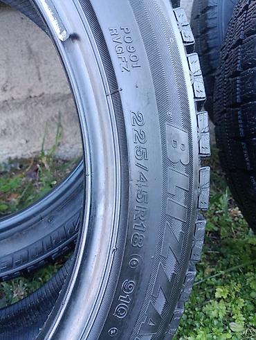 mazda 121 1994: Шины 225 / 45 / R 18, Зима, Б/у, Комплект, Легковые, Япония, Bridgestone — 2