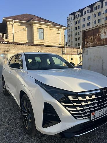 byd e1: Changan Uni-Z: 2026 г., 1.5 л, Автомат, Бензин, Кроссовер — 4