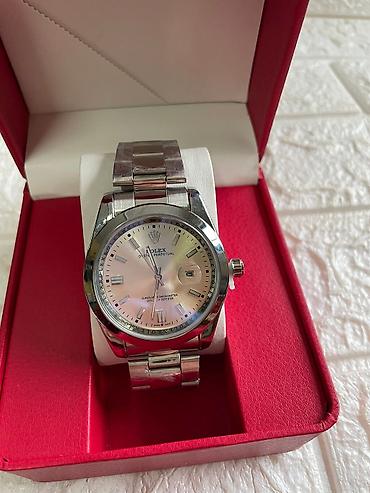 Ručni satovi: 02. Cena:2800in (Bez kutije)
Cena:3300din (Sa kutijom) — 6