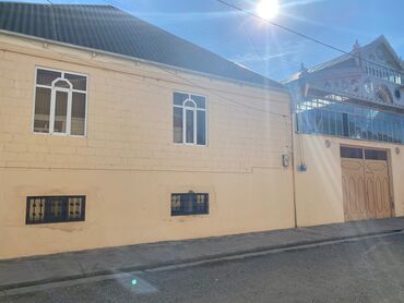 xətaidə evlər: Həyət evi.6 sotun içində.otaq sayi 6, 1 zaldan ibarətdir