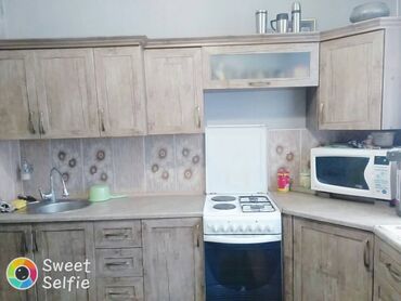 Кухонные гарнитуры: Кухонный гарнитур, Б/у, Дерево, Самовывоз