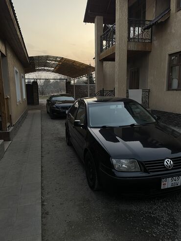 Volkswagen: Volkswagen Bora: 2002 г., 2 л, Механика, Бензин, Седан — 3